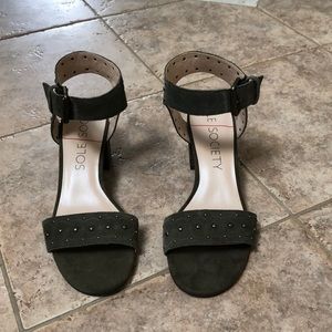 Never worn suede Sandals